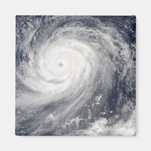 Aimant Typhon Choi-wan à l'ouest des îles Mariana (Devant)