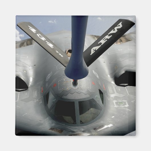 Aimant Un avion B-2 Spirit en position (Devant)