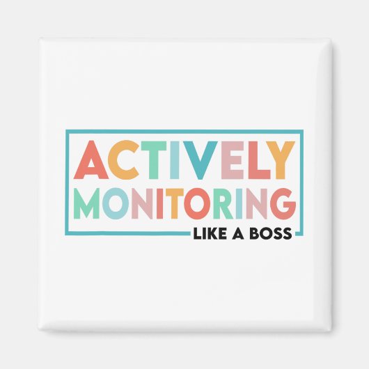 Aimant Un Enseignant Du Jour De L'Essai Surveille Activem (Devant)
