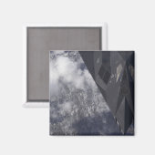 Aimant Un F-117A Nighthawk survole la montagne (Recto/Verso)