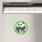 Aimant Un Panda Bébé Mignonne Mangeant Stalk Bambou (In Situ (Lave-vaisselle))