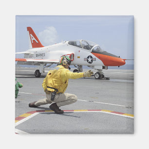 Aimant Un tireur à bord du porte-avions