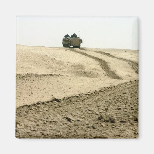 Aimant Un véhicule d'assaut amphibie (Devant)