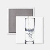 Aimant Un verre d'aimant pour l'eau (Recto/Verso)