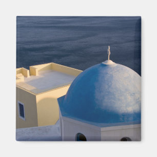 Aimant Une église orthodoxe près de la mer, Oia Santorin