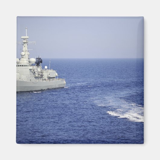 Aimant Une équipe de la marine portugaise dans un bateau (Devant)