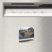 Aimant Une grue monte un M998 Humvee (In Situ (Lave-vaisselle))