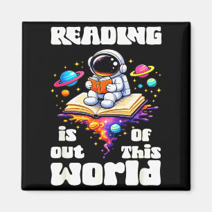 Aimant Une lecture amusante est un espace mignon hors de