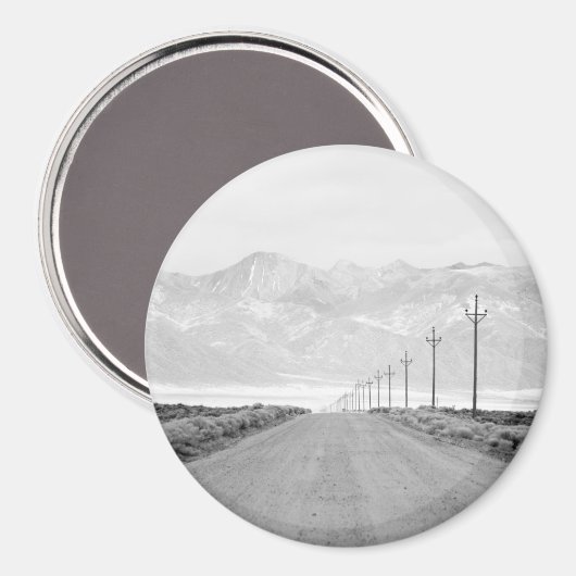 Aimant Une route solitaire et des lignes électriques | Mo (Recto/Verso)