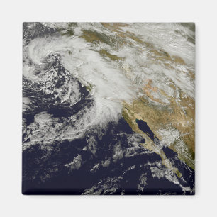 Aimant Une série de fortes tempêtes avec des vents violen