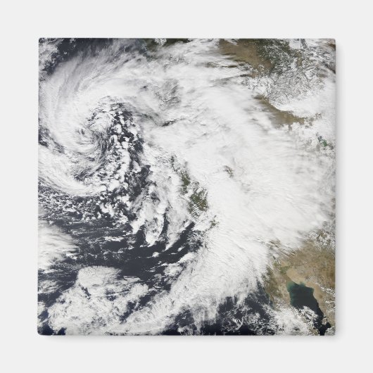 Aimant Une série de fortes tempêtes avec des vents violen (Devant)