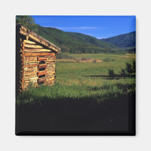 Aimant Vieille maison en rondins près de Park City, Utah.