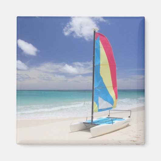 Aimant View of Beach With Sailboat (Devant)