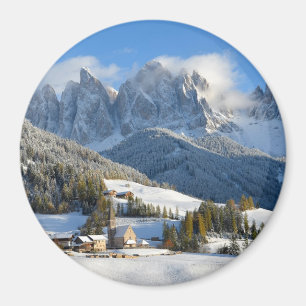 Aimant Village de dolomites dans l'aimant rond d'hiver