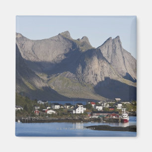 Aimant Village de pêcheurs Reine, île de Moskenesoy,