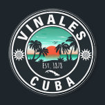 Aimant Vinales Cuba Island Retro Sunset Souvenirs 60s<br><div class="desc">Vinales Cuba Island Rétro Sunset Souvenirs 60s aimant. Vinales,  Cuba Postcard conçoit un grand cadeau de Noël ou d'anniversaire pour les fans des plages de Vinales et de la côte pacifique. Le design de l'été est un cadeau parfait pour les amateurs de voyage et les amateurs de destinations tropicales.</div>