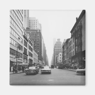 Aimant Voitures montant sur la rue B&W de ville