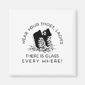 Aimant Vos Chaussures Kamala Harris Tee Pour Femmes Plafo (Devant)