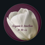 Aimant White Tulip Flower Personalized Wedding<br><div class="desc">Delicate white tulip flower photography by Susan wedding favor magnet. Fill in your information in the template. Make more changes to font size, style, and color by clicking on Customize. This design is available on many products in my gallery. Please visit Smilin' Eyes Treasures to see more bridal and wedding...</div>