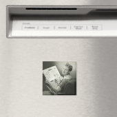 Aimant Woman Sitting in chaise (In Situ (Lave-vaisselle))