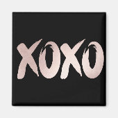 Aimant XOXO rose pâle | Script de brosse lettres main (Devant)