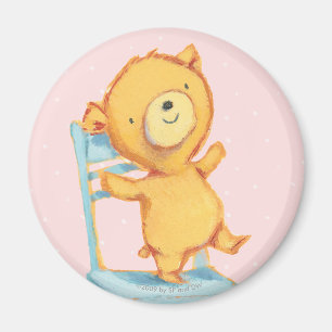 Aimant Yellow Bear Dance and Plays on Chair