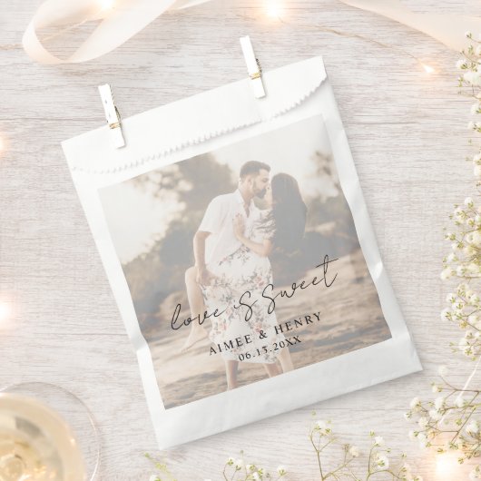 Aimee Rustic Script Modern Wedding Bedankzakje (Geknipt)