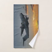 Airbus A400m op zonsondergang Bad Handdoek (Handdoek)