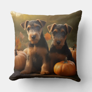 Airedale Puppy Autumn Delight Pompoen Kussen
