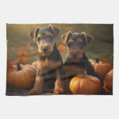 Airedale Puppy Herfst Delight Pompoen Theedoek (Horizontaal)