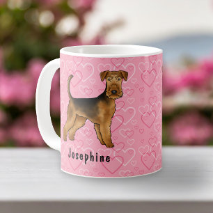 Airedale Terrier-hond met roze harten en naam Koffiemok