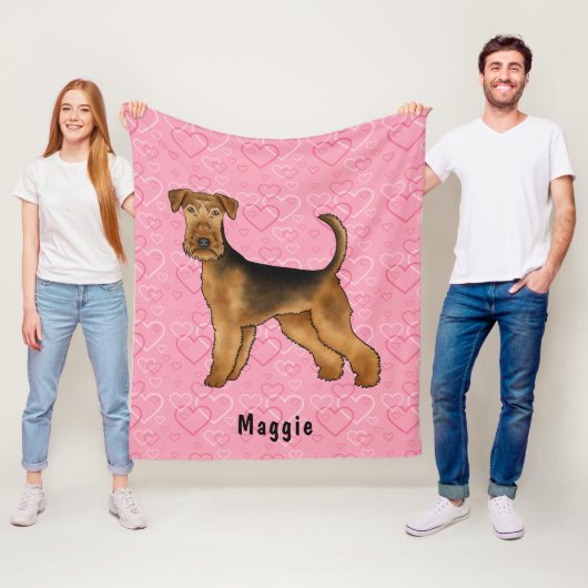Airedale Terriër Hond met roze hartjes en naam Fleece Deken (In situ)