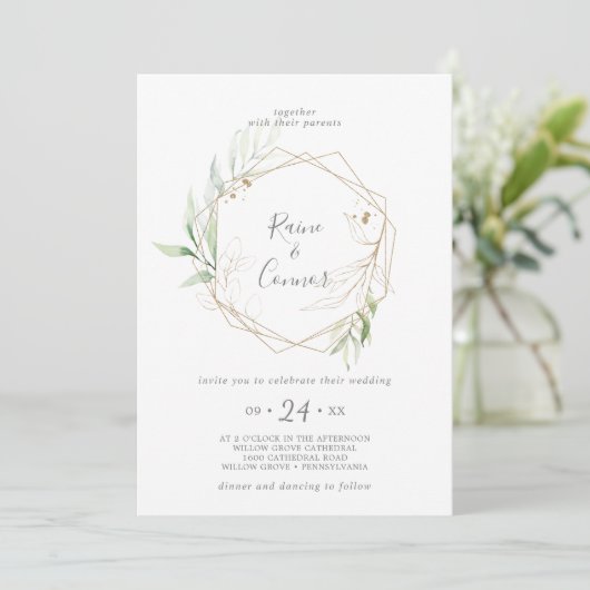Airy Greenery en Gold Leaf Wreath Wedding Kaart (Staand voorkant)