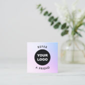 Ajouter un logo Purple Carte de référence client (Debout devant)