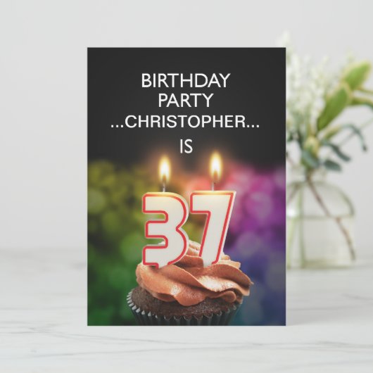 Ajouter un nom, 37e fête d'anniversaire Invitation (Debout devant)