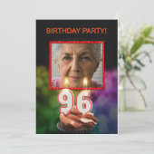 Ajouter une photo, 96e anniversaire Invitation (Debout devant)