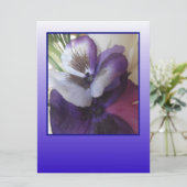 Ajoutez une touche de bleu avec votre invitation e (Debout devant)