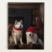 Akita par le Noël de la cheminée (Devant)