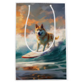 Akita Strand Surfen Schilderij Medium Cadeauzakje (Voorkant)
