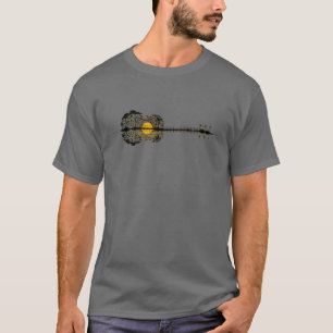 Akoestische gitaar boom landschap zonsondergang ku t-shirt