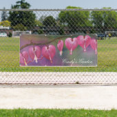 Alaskan Bleeding Hearts Outdoorbanner Spandoek (Insitu)