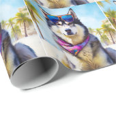 Alaskan Malamute op Beach, zomercadeau Cadeaupapier (Rol Hoek)