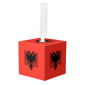 Albanese vlag kubus ornament (Voorkant hoekig)
