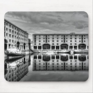 Albert Dock Liverpool Reflections Muismat