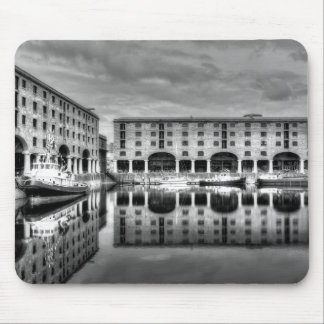 Albert Dock Liverpool Reflections Muismat