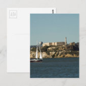 Alcatraz Island en een Lone Sailboat Briefkaart (Voorkant / Achterkant)