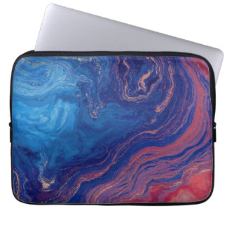 "Alchemie van stromingen" - Een kleurrijke Abstrac Laptop Sleeve