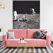 Aldrin kijkt terug op Tranquility Base Canvas Afdruk (Insitu (Woonkamer))