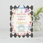 Alice dans ONEderland Anniversaire Invitation Tea (Debout devant)