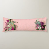 Alice in Wonderland Karakters op Roze en Goud Lichaamskussen (Voorkant)